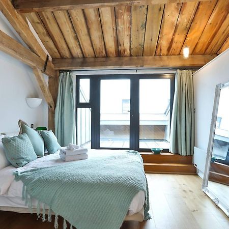 Wild Roses Serviced Apartments - Excel Warehouse 1 Londres Extérieur photo