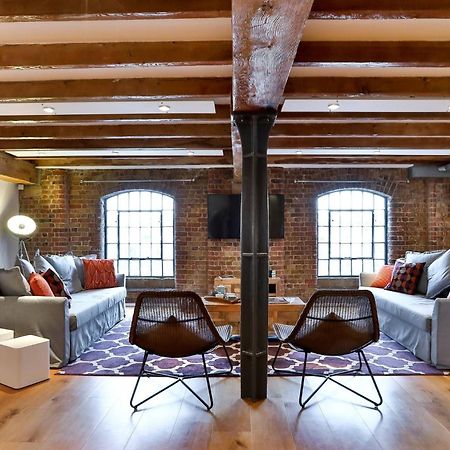 Wild Roses Serviced Apartments - Excel Warehouse 1 Londres Extérieur photo