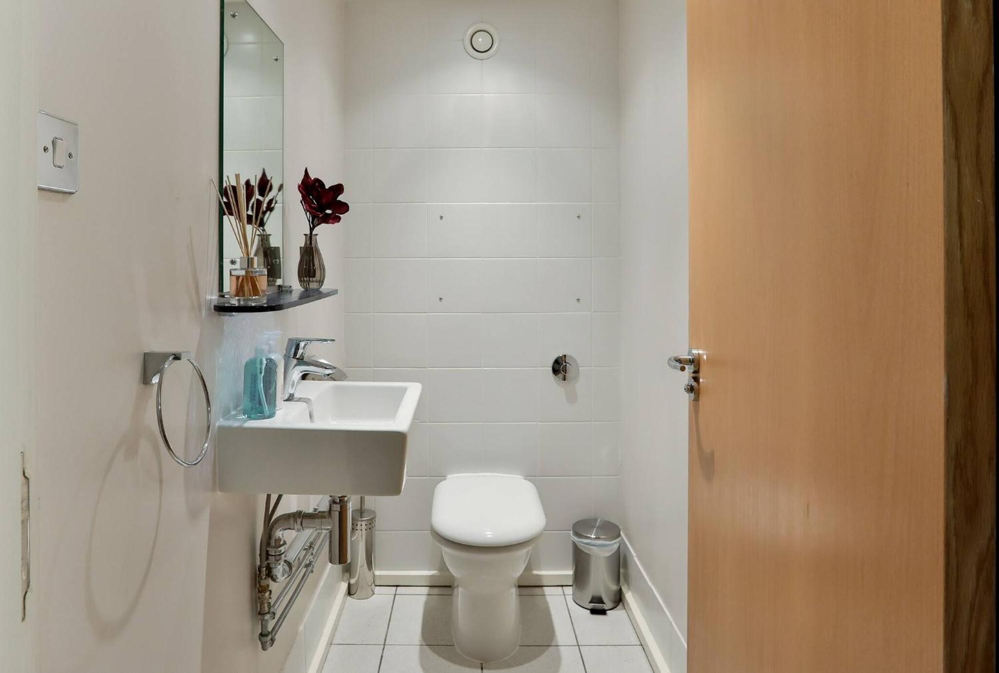 Wild Roses Serviced Apartments - Excel Warehouse 1 Londres Extérieur photo