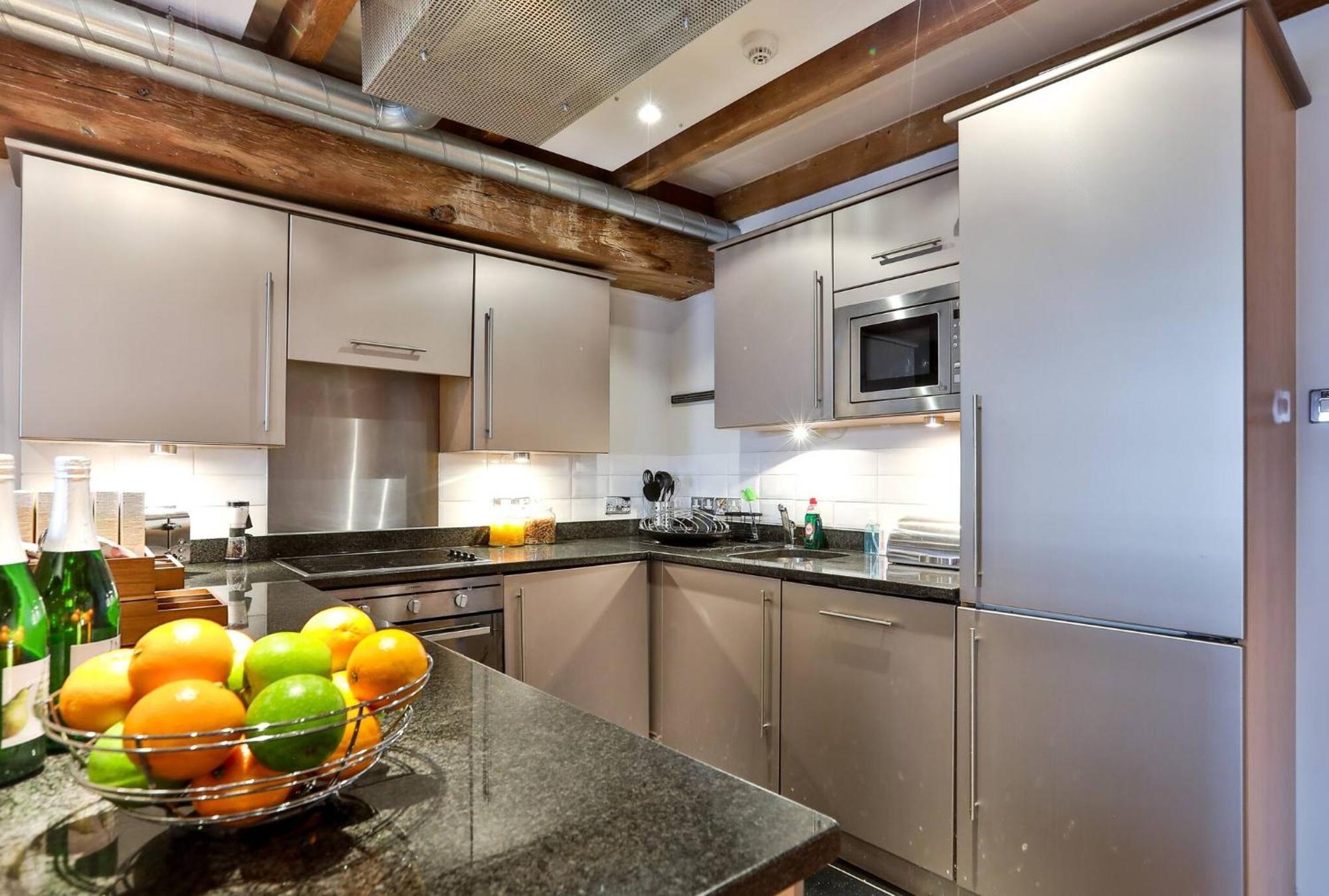Wild Roses Serviced Apartments - Excel Warehouse 1 Londres Extérieur photo