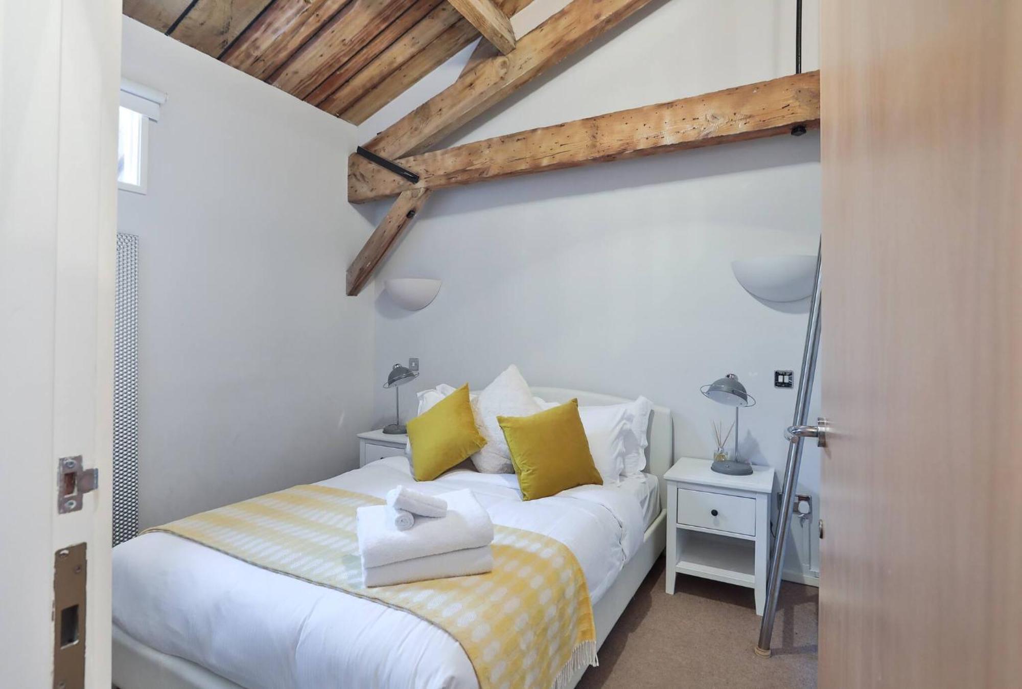 Wild Roses Serviced Apartments - Excel Warehouse 1 Londres Extérieur photo